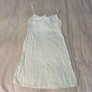 brandy melville green jennifer dress | Dresses | Brandy Melville Floral #CulturalFashion